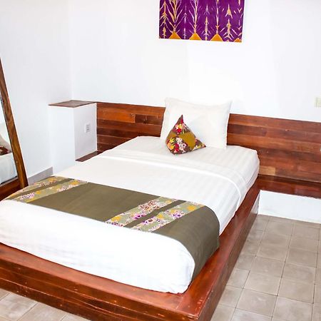 House Boutique Eco Hotel Phnom Penh Esterno foto