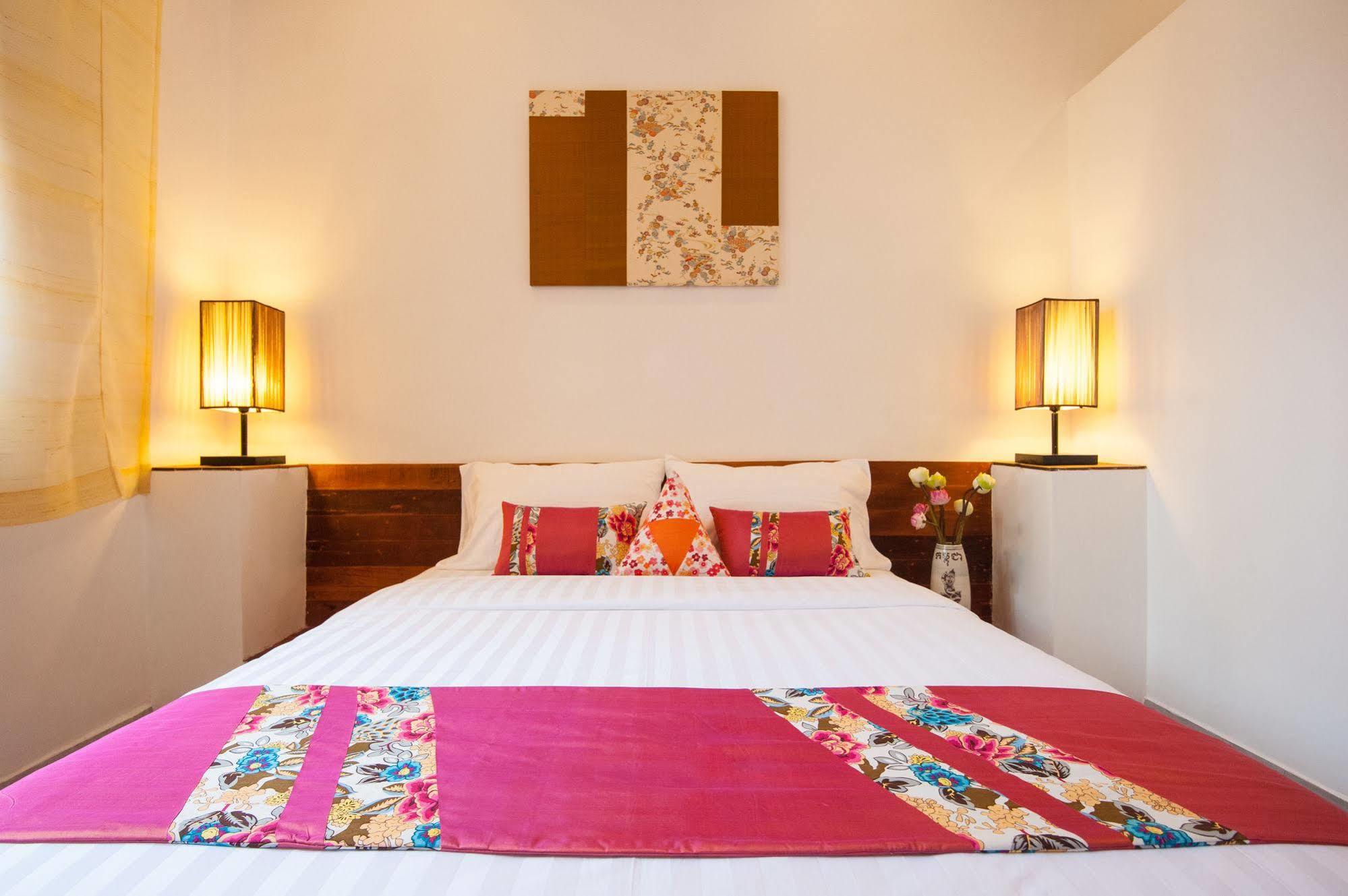 House Boutique Eco Hotel Phnom Penh Esterno foto